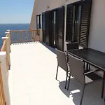 Apartment Seabreeze Hvar