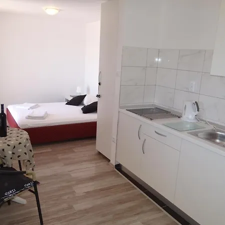 Seabreeze Hvar Апартаменты